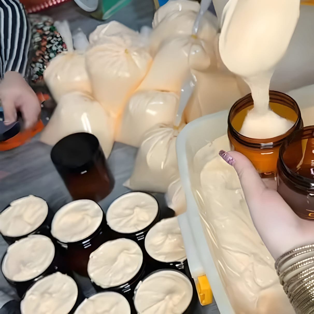 Zafrani Whitening Cream (250g) – Radiant Glow & Skin Repair